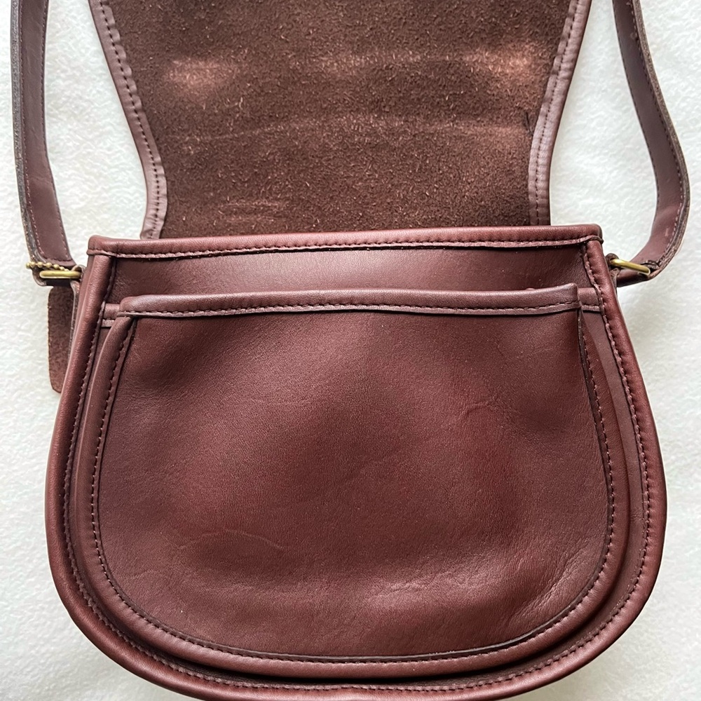 Vintage Coach Saddle Bag – Mahogany – Style 9851 - Picture 10 of 15